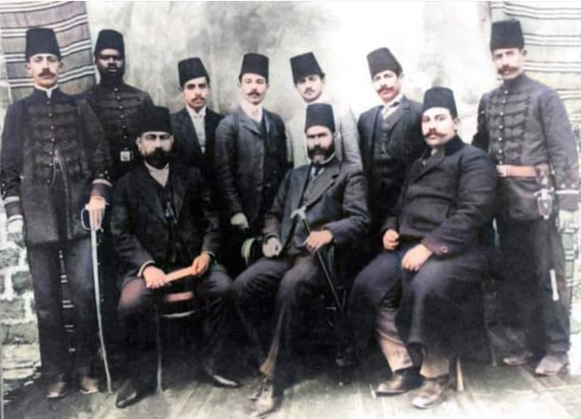 رئيس بلدية غزة مع أعضاء هيئة المجلس البلدي